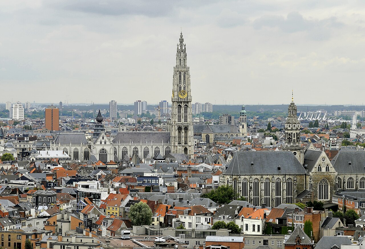 Chauffeured SUV service in Antwerp, Belgium