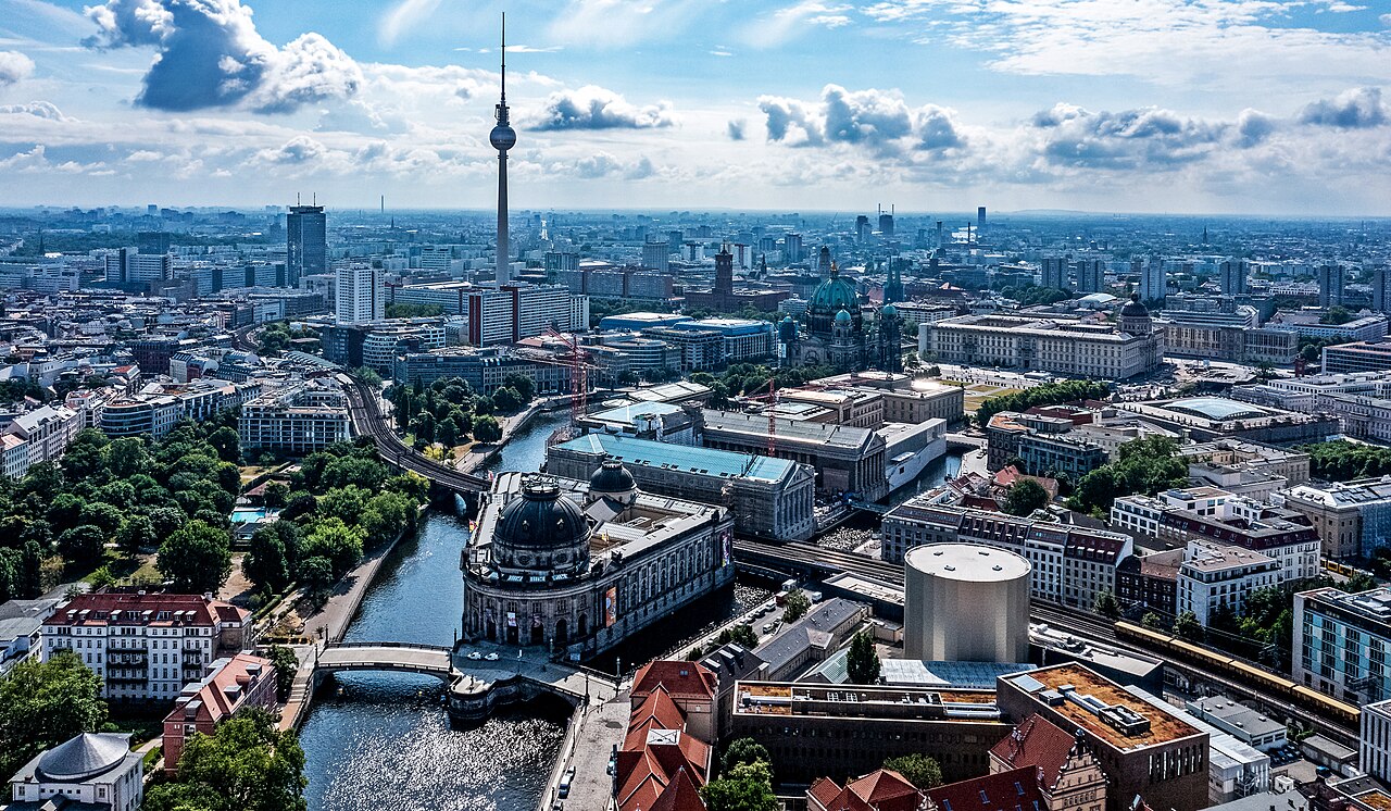 Chauffeured SUV service in Berlin, Germany
