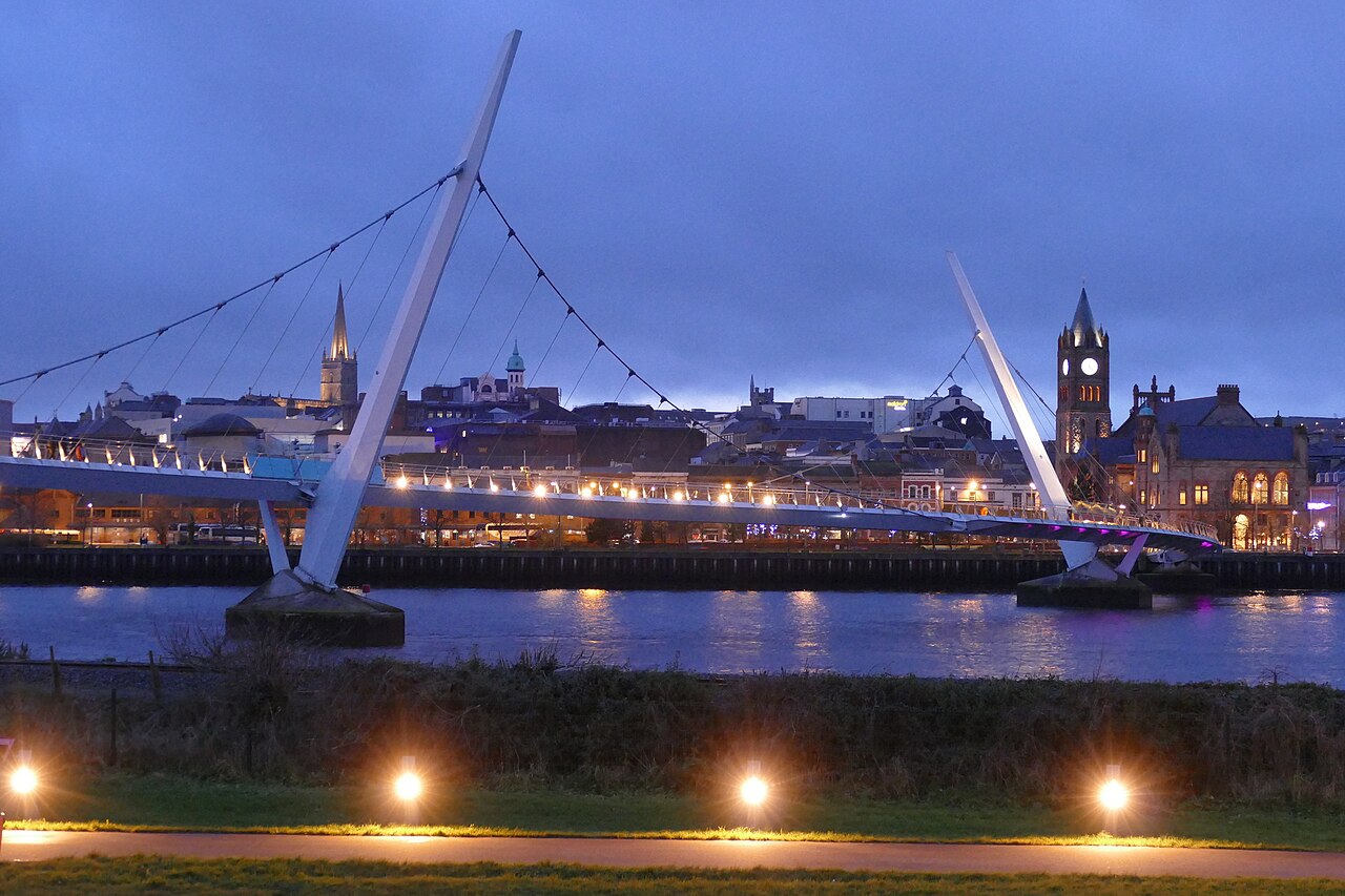 Chauffeured SUV service in Londonderry, United Kingdom