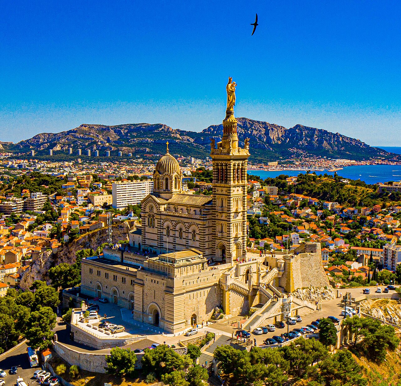 Chauffeured SUV service in Marseille, France