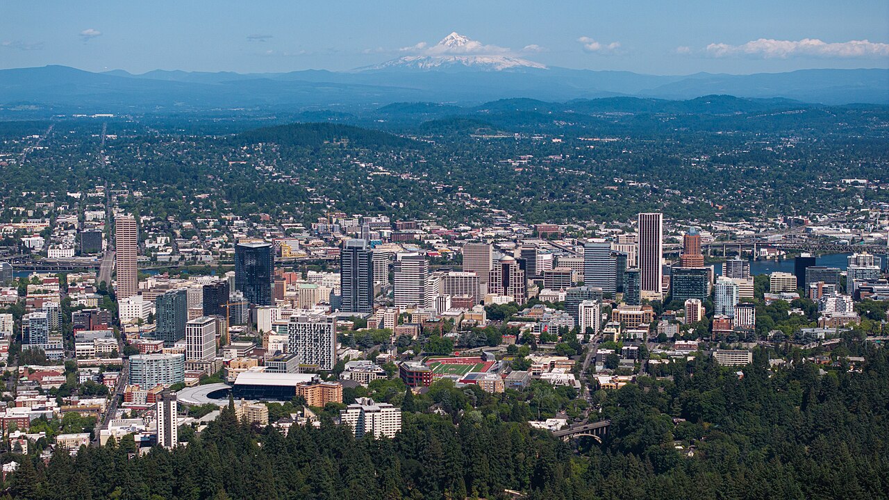 Chauffeured SUV service in Portland, United States