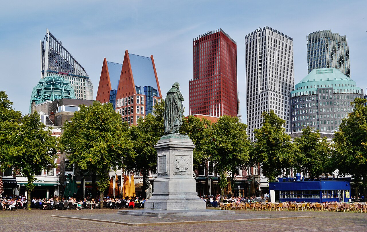 Chauffeured SUV service in The Hague, Netherlands