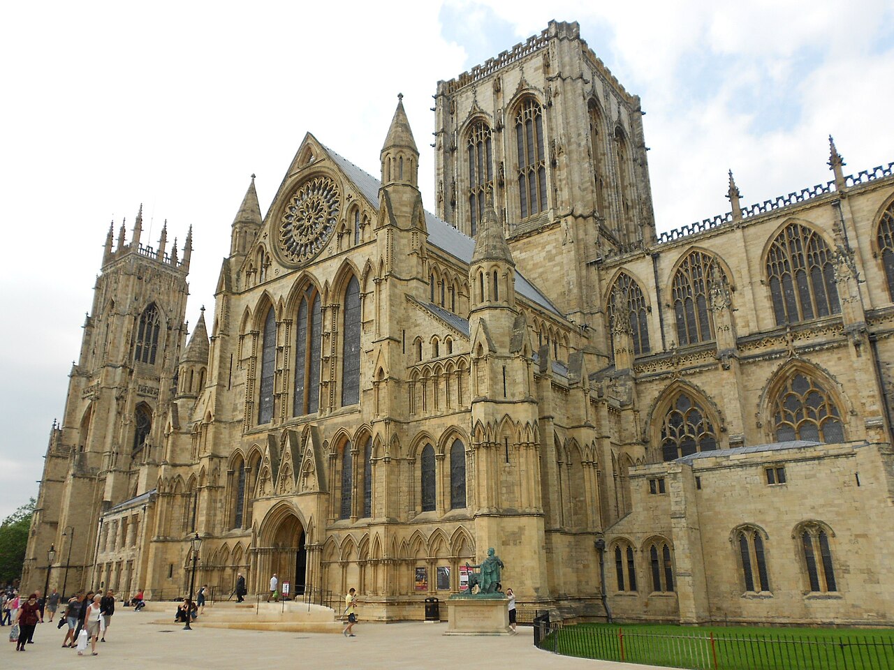 Chauffeured SUV service in York, United Kingdom
